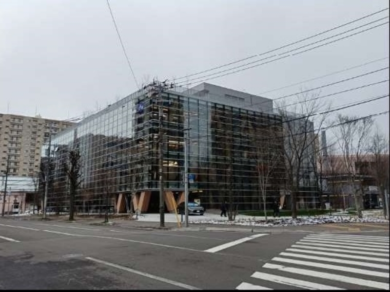 （エア・ウォーターの森外観）